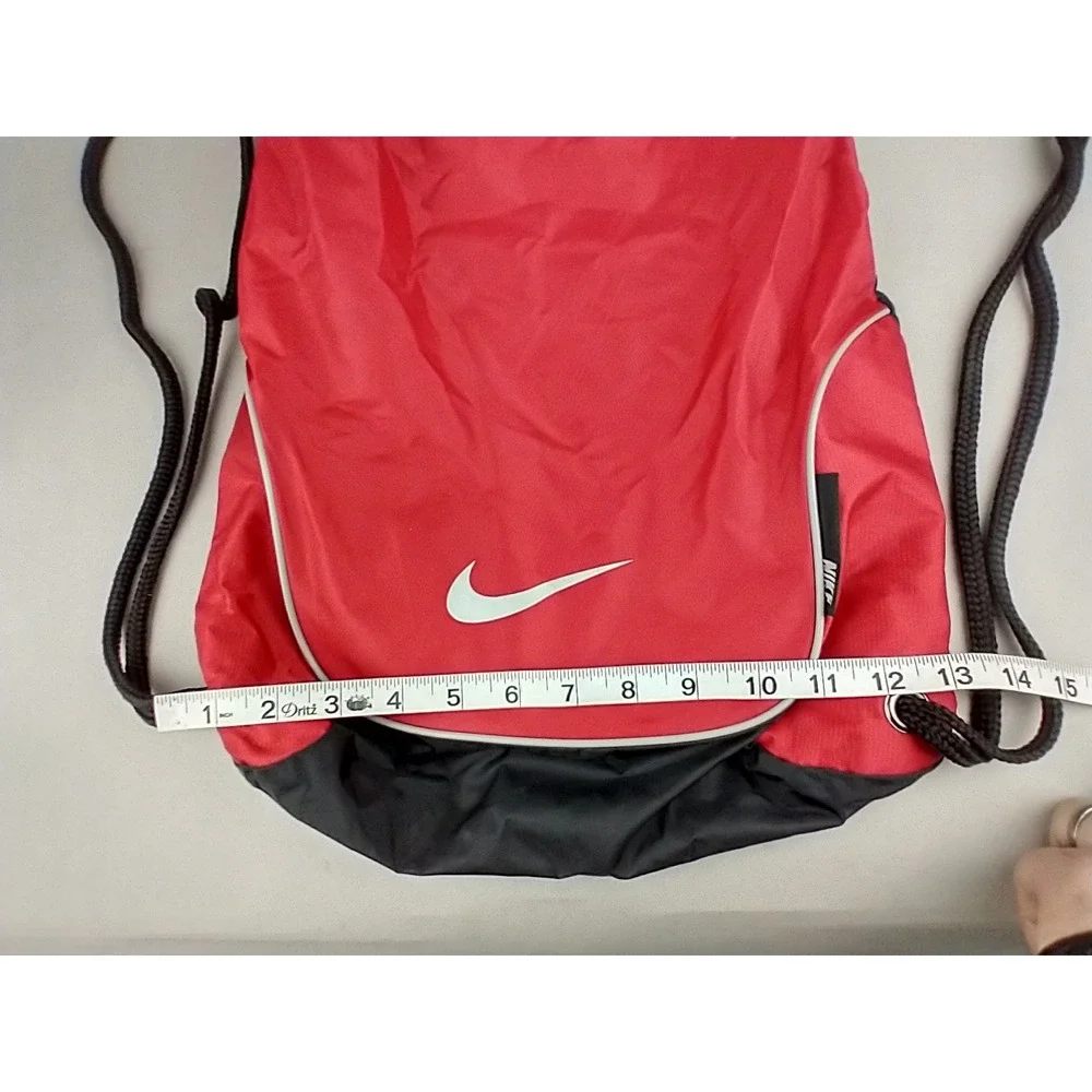 Nike 18